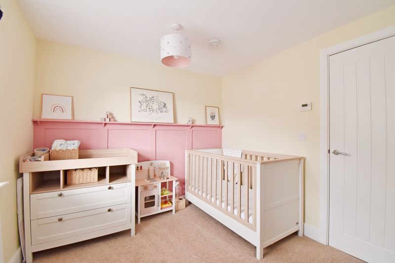 Bedroom- click for photo gallery